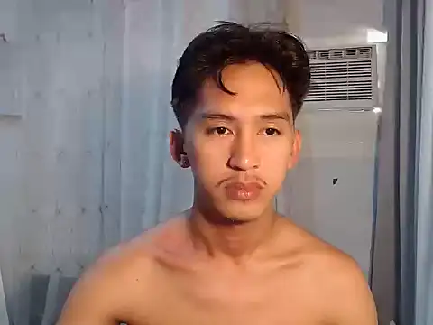 Snapshot of _andrie69_ chatting on March 21, 7:46 am andrie69 online show from March 21, 7:46 am