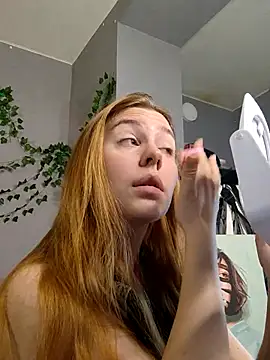 Snapshot of Mira-Werner chatting on June 2, 3:19 am Mira-Werner online show from June 2, 3:19 am