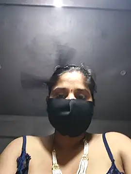 Snapshot of Sexy_khushi19 chatting on April 7, 10:15 am Sexy khushi19 online show from April 7, 10:15 am