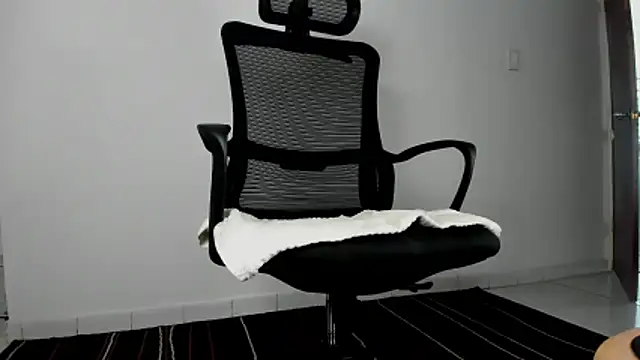 Snapshot of CRISTHIAN_WOLF1 chatting on April 15, 8:42 pm CRISTHIAN WOLF1 online show from April 15, 8:42 pm