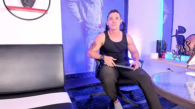 Snapshot of CRISTHIAN_WOLF1 chatting on June 5, 3:35 am CRISTHIAN WOLF1 online show from June 5, 3:35 am