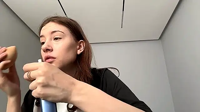 SofiaBlumer online show from February 8, 5:11 am