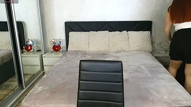 Eva Luxx online show from May 1, 1:26 pm