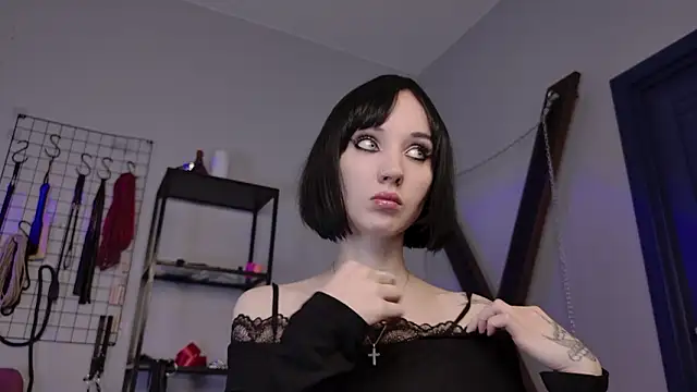 lady nomercy online show from February 2, 12:48 pm