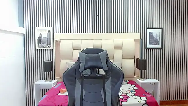 Sophia Valentina online show from February 25, 12:48 pm