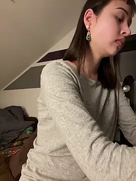 Just-Lilly online show from March 21, 6:11 pm