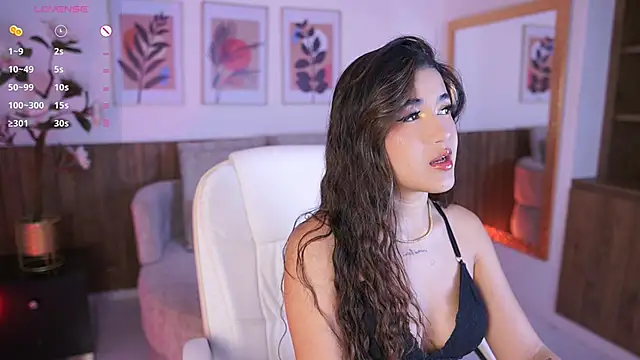 IvyGrabes online show from March 24, 7:08 pm