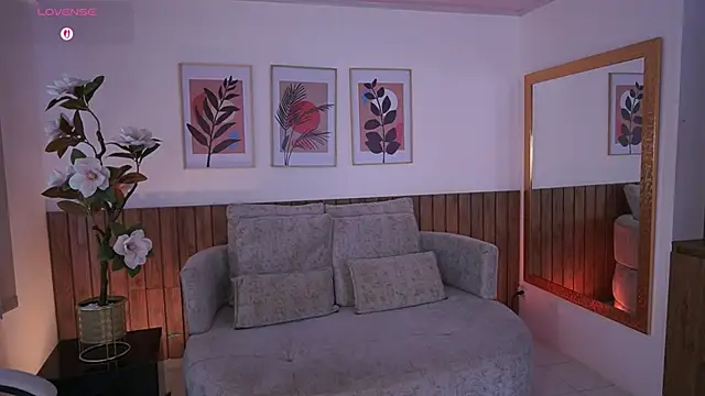 IvyGrabes online show from May 7, 7:19 pm