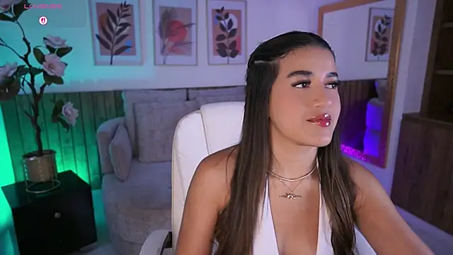 IvyGrabes online show from May 13, 7:00 pm