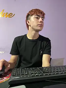 Snapshot of AlexanderCollman2 chatting on February 2, 11:36 pm AlexanderCollman2 online show from February 2, 11:36 pm