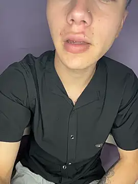 Snapshot of AlexanderCollman2 chatting on March 7, 10:40 pm AlexanderCollman2 online show from March 7, 10:40 pm