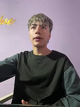 Snapshot of AlexanderCollman2 chatting on March 27, 2:39 am AlexanderCollman2 online show from March 27, 2:39 am