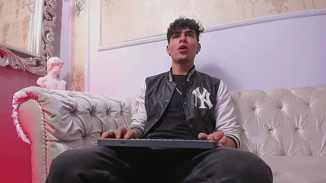 lyanmaster online show from February 8, 1:53 am