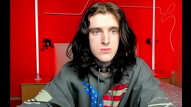 lee twink online show from February 1, 10:30 pm