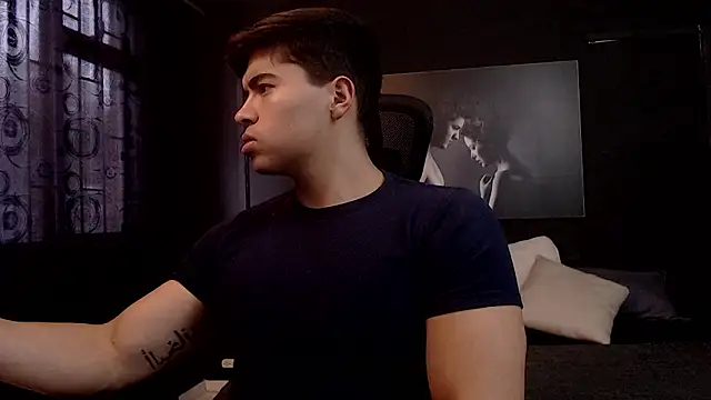 hat guy01 online show from February 2, 8:29 pm