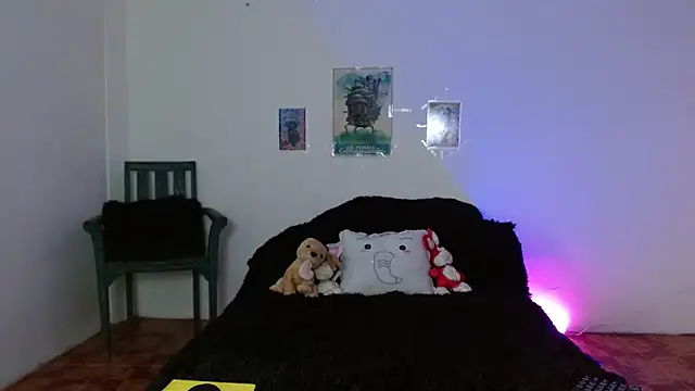 miadavisXXX online show from March 6, 7:32 pm