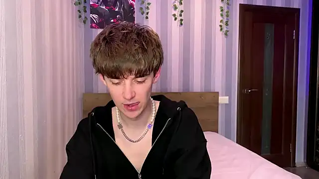 Sweet Dude online show from May 1, 4:11 pm