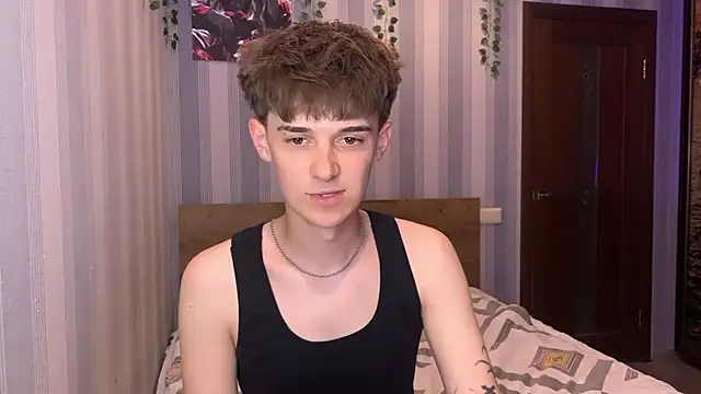 Sweet Dude online show from May 26, 6:48 pm