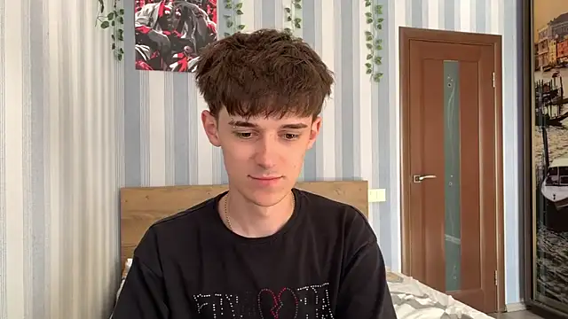 Sweet Dude online show from May 31, 2:24 pm
