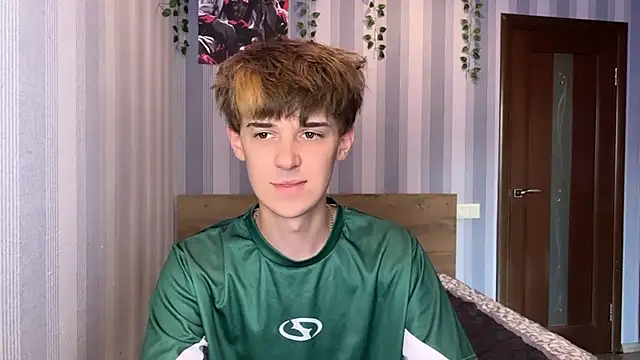 Sweet Dude online show from July 29, 4:49 pm