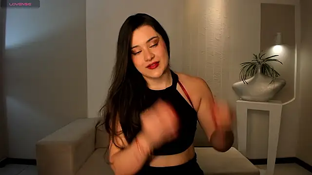 Snapshot of DemiNova chatting on March 28, 11:10 am DemiNova online show from March 28, 11:10 am