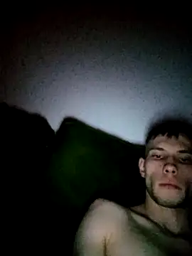 MalyHelikopter1234 online show from February 5, 12:15 am