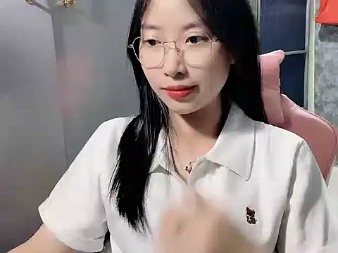 Linne6789 online show from February 28, 3:35 pm