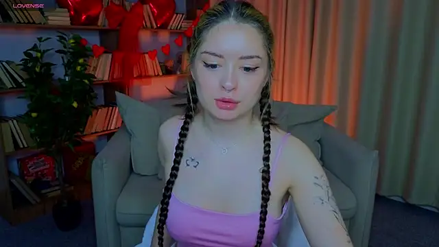 kate  rIna online show from February 11, 2:16 am