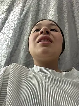 DULCE MARIA EF online show from February 5, 12:32 pm