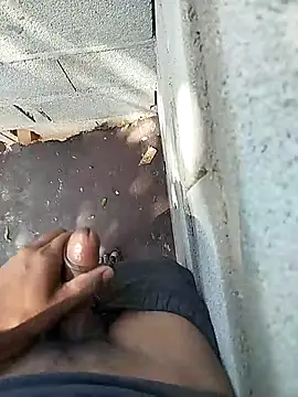 Leoh28 online show from April 15, 2:24 pm