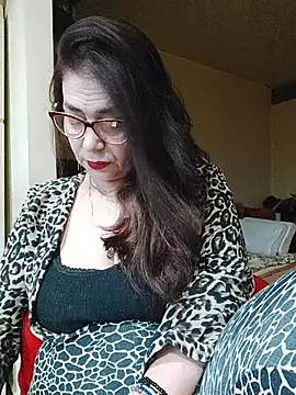 Love Tina4ever online show from February 6, 6:18 am