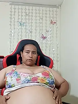 BustySexy Nataly online show from June 2, 7:10 am