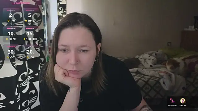 Snapshot of Ozalin_ chatting on April 9, 10:09 am Ozalin online show from April 9, 10:09 am