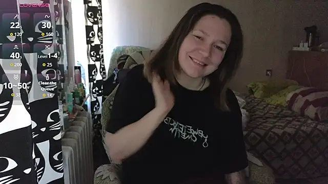 Snapshot of Ozalin_ chatting on April 17, 7:44 am Ozalin online show from April 17, 7:44 am