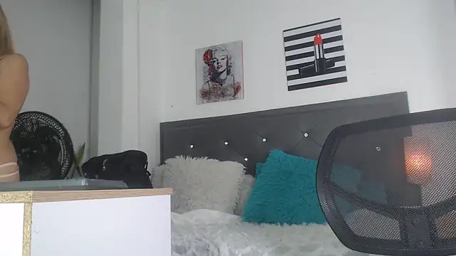 brandyy  love  online show from February 6, 11:35 am