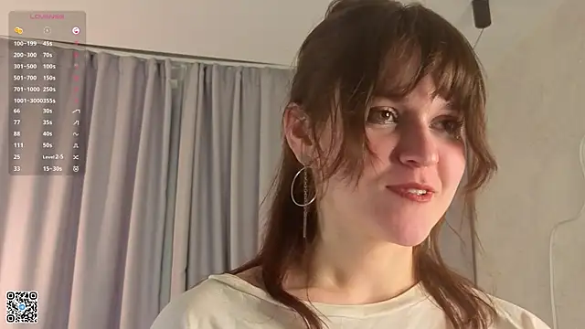 DelindaToste online show from March 25, 6:14 pm