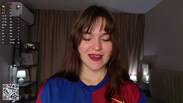 DelindaToste online show from March 27, 6:51 pm