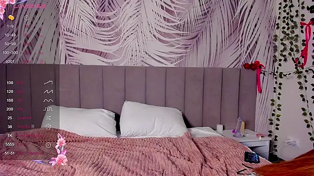 Snapshot of MemoriRae chatting on March 27, 8:26 am MemoriRae online show from March 27, 8:26 am