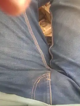 hot---boy1 online show from March 31, 9:53 am