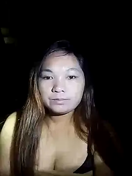 Snapshot of cute-hiphop chatting on March 17, 1:21 am cute-hiphop online show from March 17, 1:21 am