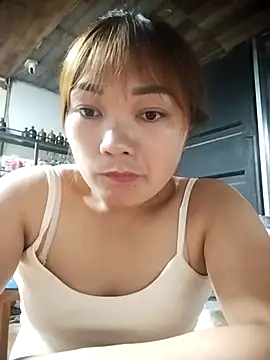 Snapshot of cute-hiphop chatting on July 19, 1:59 pm cute-hiphop online show from July 19, 1:59 pm