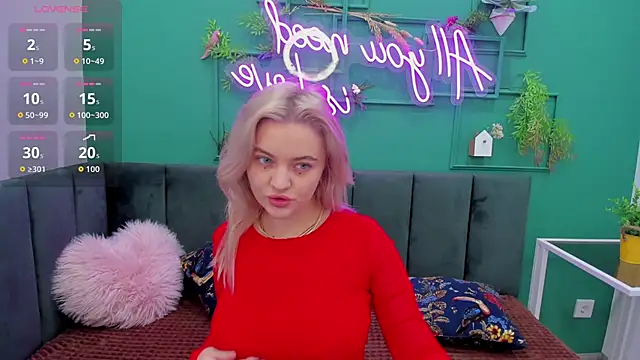 KatieBlossom  online show from February 13, 1:34 am