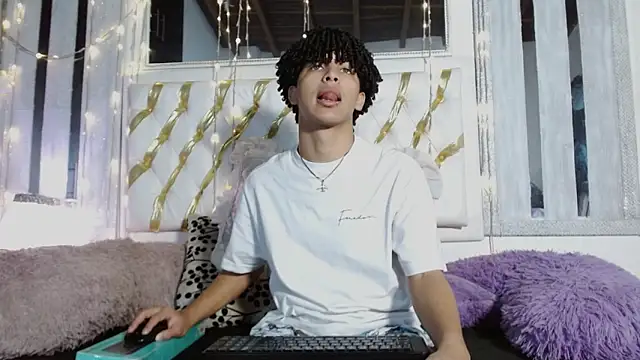 ian smith  online show from February 13, 11:50 am