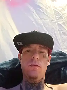 whitetrashsag420 online show from February 1, 7:51 am