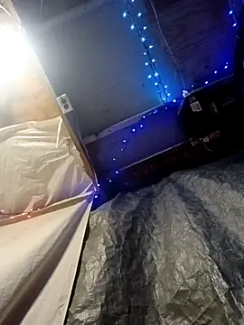 whitetrashsag420 online show from February 2, 10:30 pm