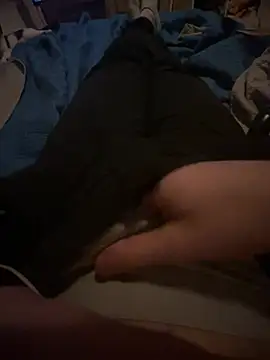 Snapshot of leh31l chatting on February 2, 7:01 pm leh31l online show from February 2, 7:01 pm