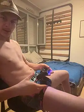 leh31l online show from February 19, 6:37 pm