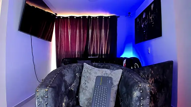 miguel aguirre  online show from March 15, 12:11 pm