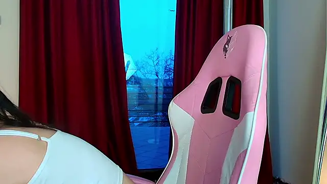 LunaAllure online show from February 5, 3:38 pm