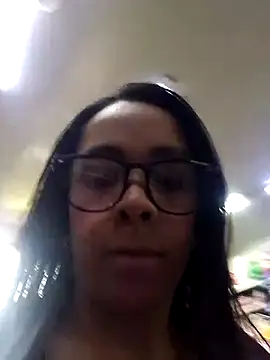 Snapshot of paula_lopez__ chatting on April 29, 5:17 pm paula lopez online show from April 29, 5:17 pm